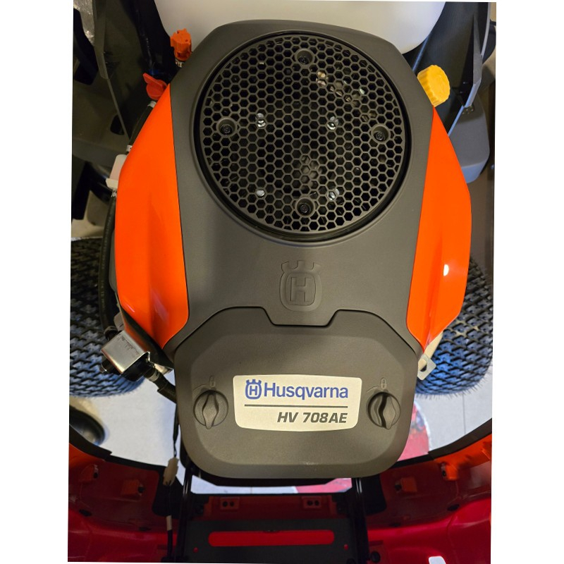 Traktorek z silnikiem 20 KM