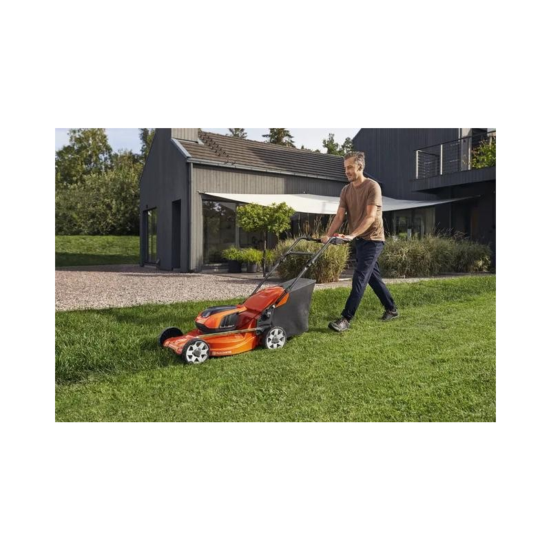 Kosiarka Husqvarna LC 142iS z 2 akumulatorami i ładowarką (970541902)