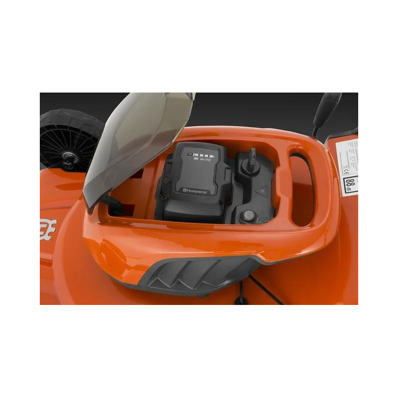 Kosiarka Husqvarna LC 142iS z 2 akumulatorami i ładowarką (970541902)