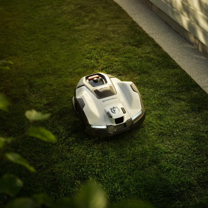 Robot Husqvarna 410VE AI